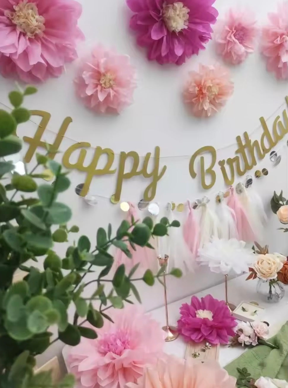 12 Tissue Paper Pom Pom Flowers